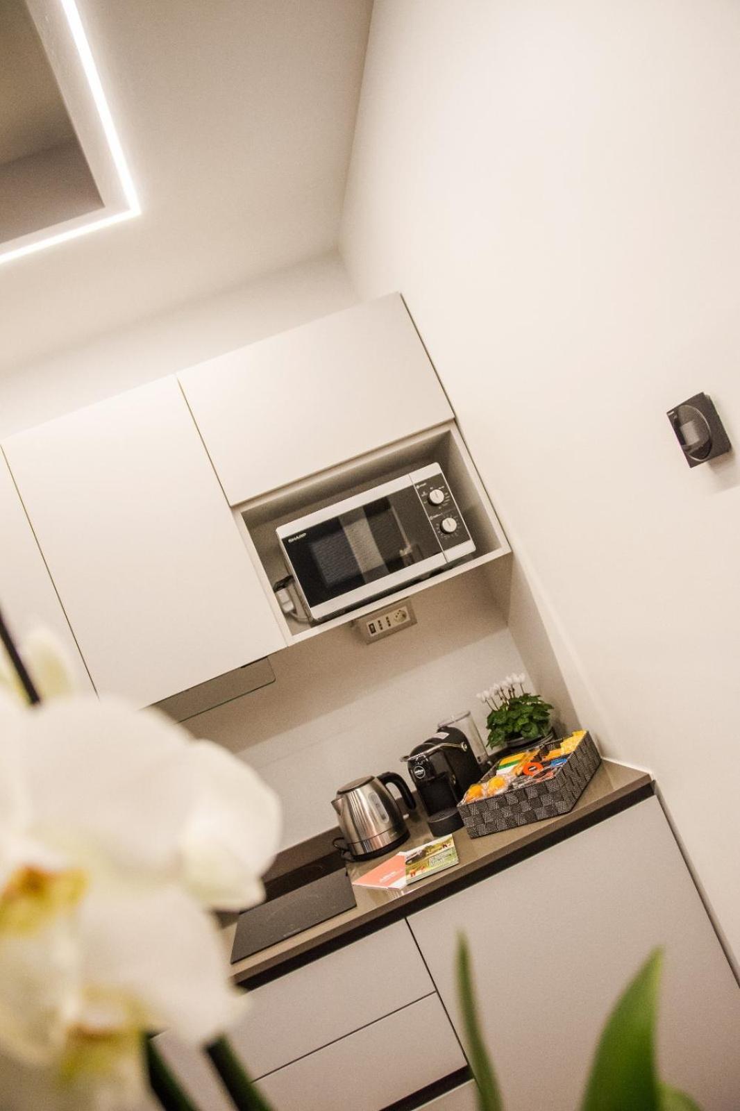 Ninary Apartments A Due Passi Dal Centro Storico Alba  Zewnętrze zdjęcie