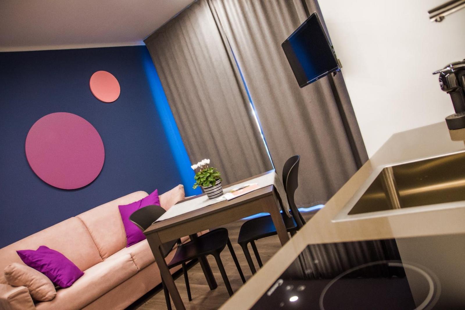 Ninary Apartments A Due Passi Dal Centro Storico Alba  Zewnętrze zdjęcie