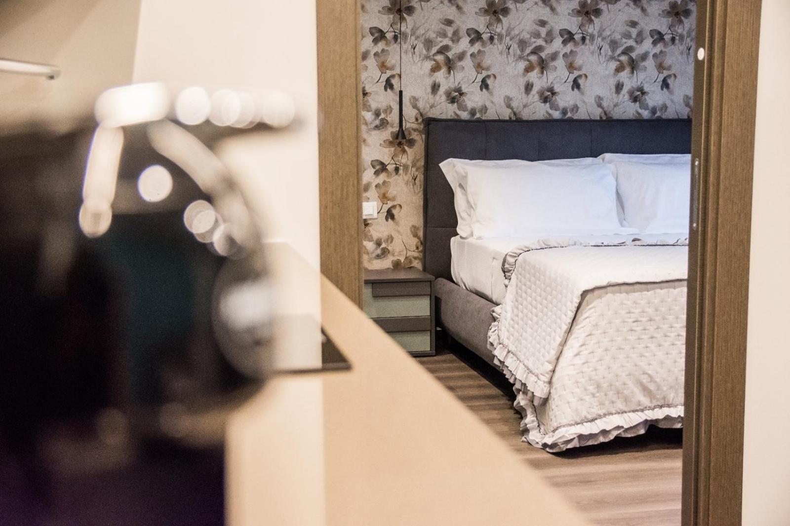 Ninary Apartments A Due Passi Dal Centro Storico Alba  Zewnętrze zdjęcie