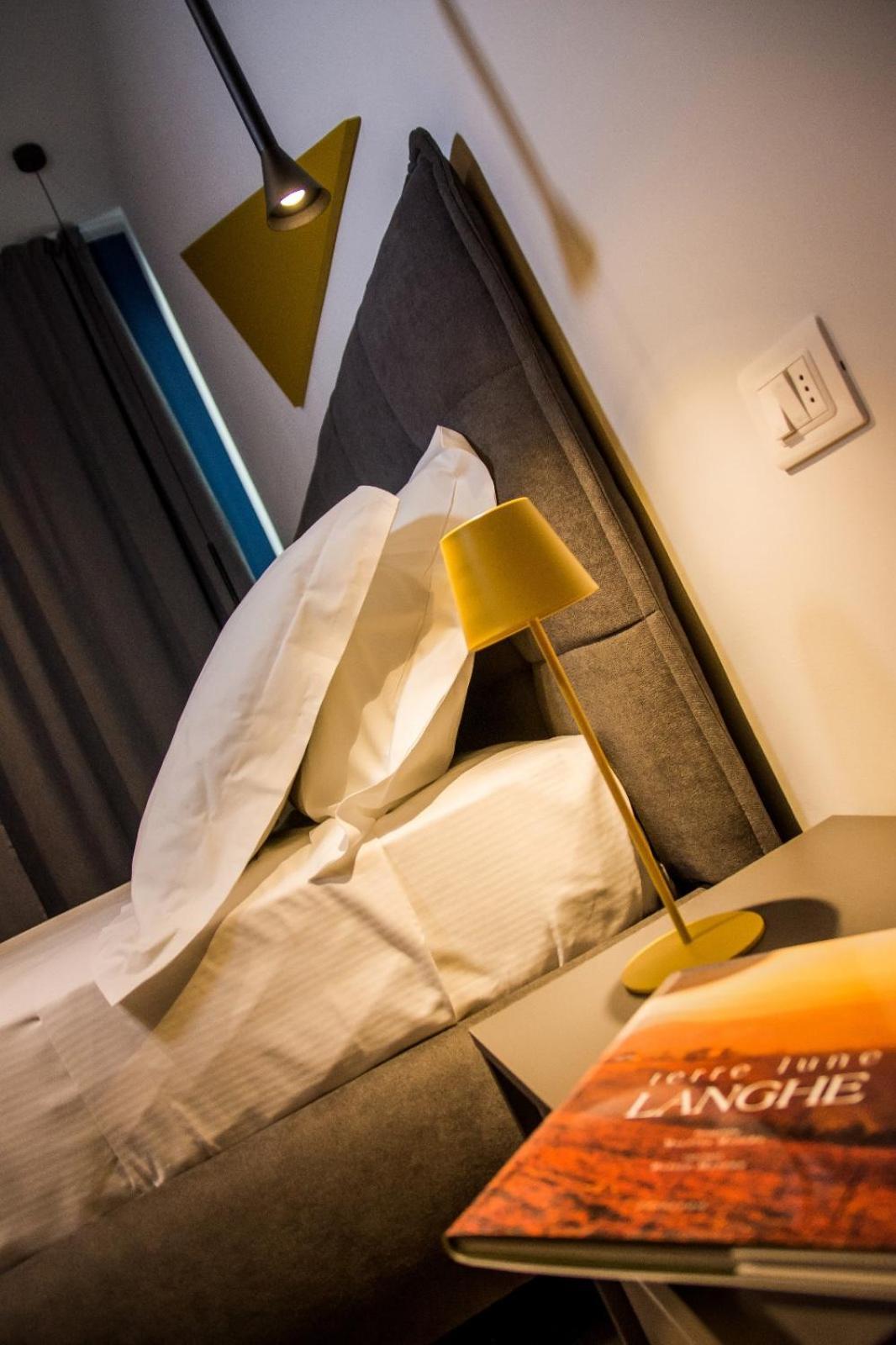 Ninary Apartments A Due Passi Dal Centro Storico Alba  Zewnętrze zdjęcie